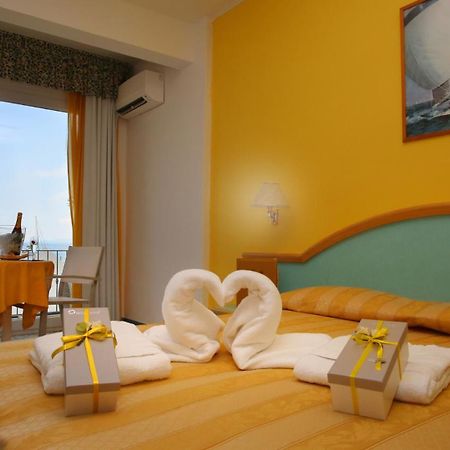 Hotel Solemare Beach & Beauty Spa Ischia Dış mekan fotoğraf